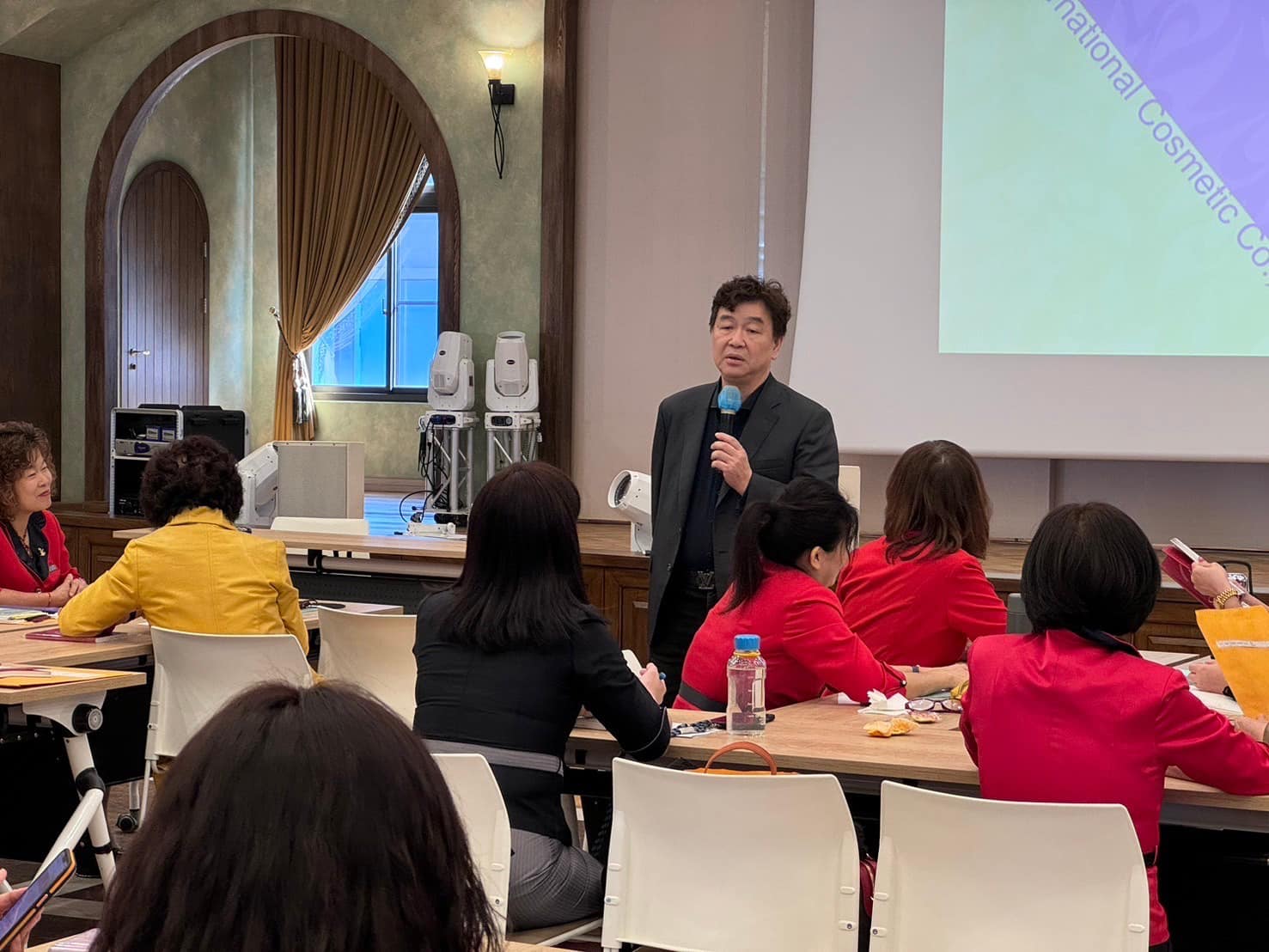 直銷人組建團隊，你需要四個「行」